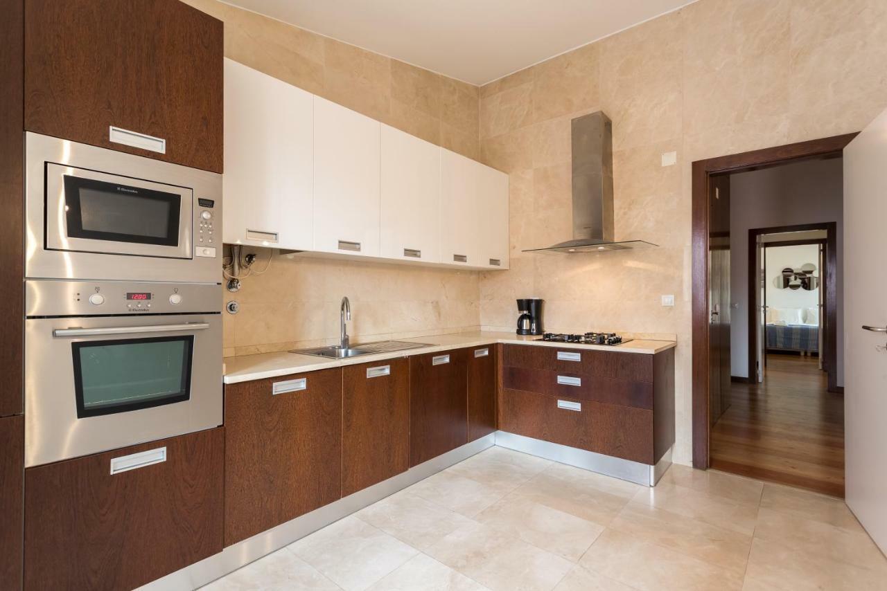 Alfama Modern Two-Bedroom Apartment W/ River View And Parking - By Lu Holidays Lisboa Екстериор снимка