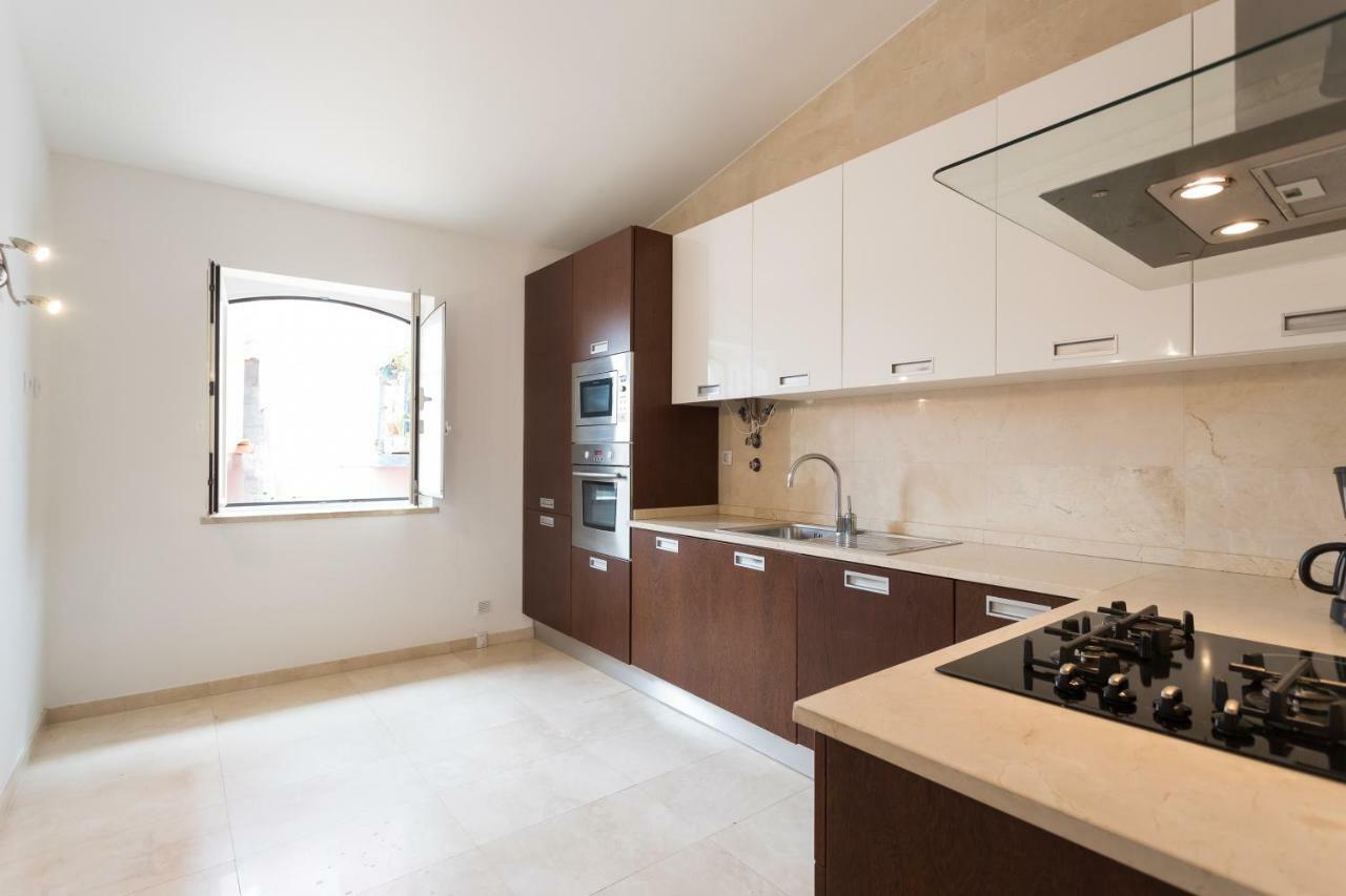 Alfama Modern Two-Bedroom Apartment W/ River View And Parking - By Lu Holidays Lisboa Екстериор снимка